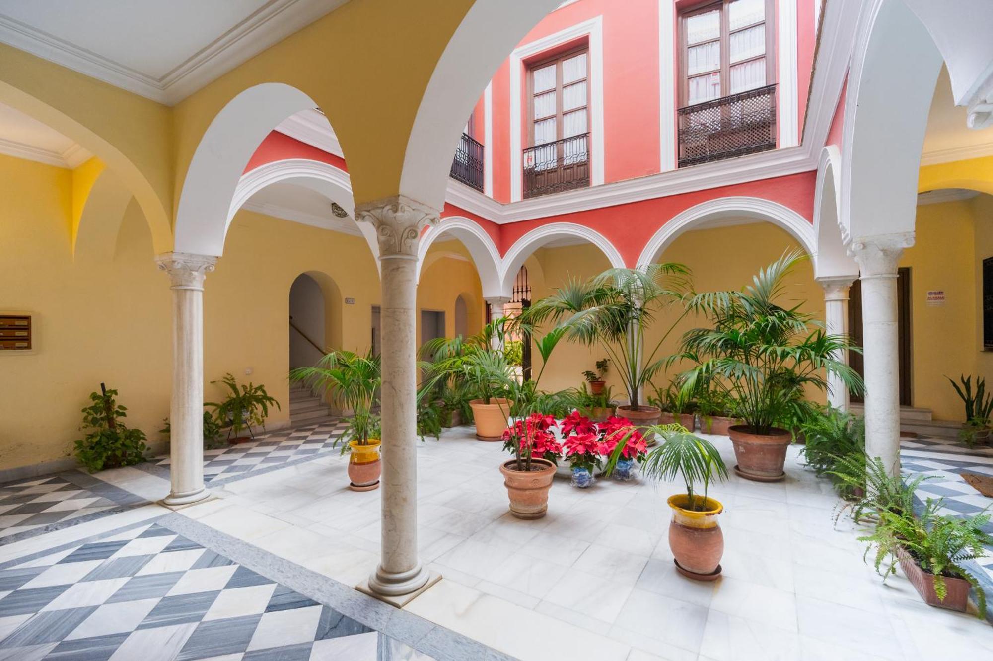 Wide With Terrace & Parking- 3Bd 2Bth- Alfalfa Siviglia Esterno foto